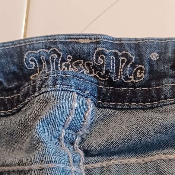 Miss Me Jeans, Size 28, Distressed, Bedazzled, Mid-Rise, 28W x 29L - Picture 6 of 12
